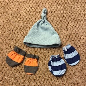 ⚠️Striped Baby Mittens and Knotted Beanie Set⚠️